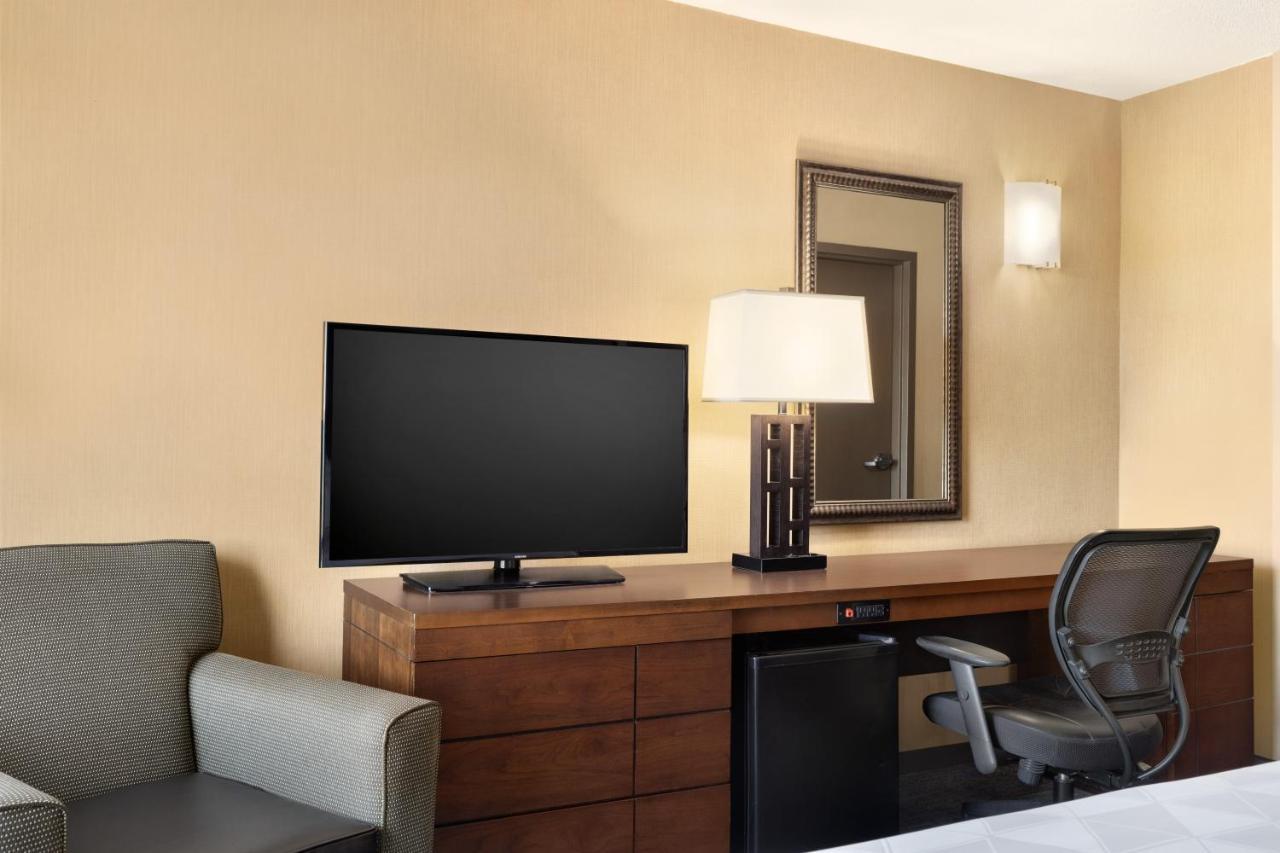 Holiday Inn National Airport/Crystal City By Ihg Арлінгтон Екстер'єр фото